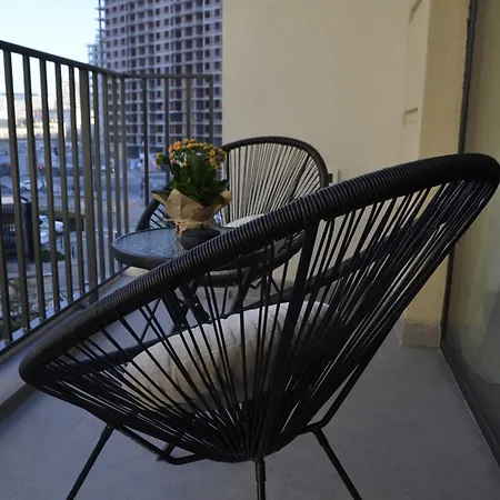 Waterfront Retreat With Garage And Balcony 公寓 贝尔格莱德